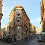 Near Colosseum By Varental 2Br + 1Sb