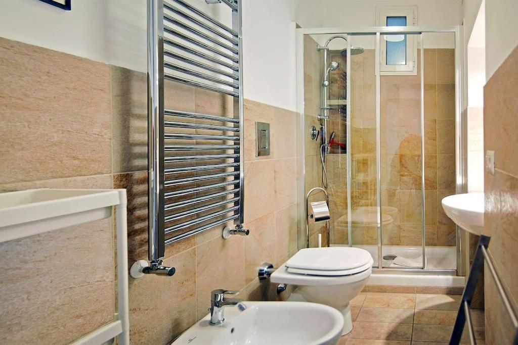 Apartamento Near Colosseum By Varental 2br + 1sb Roma